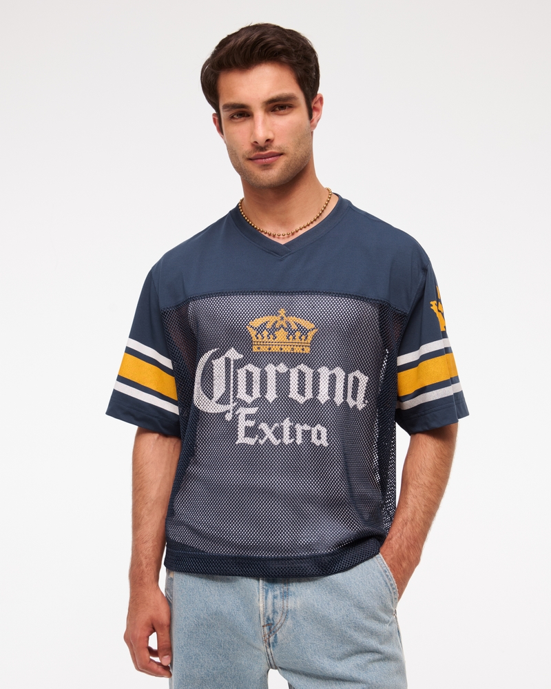 Modelo Cropped Football Jersey