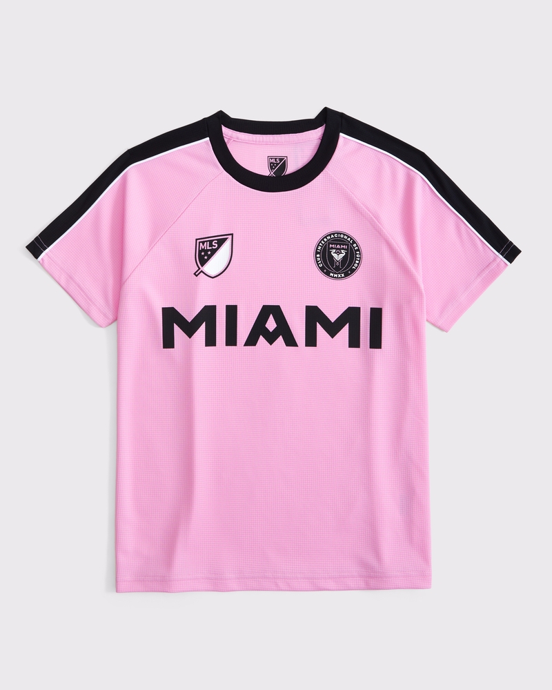 bubblegum pink